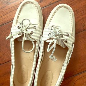 Sperry Women’s Size 10M Grey&Wht Stripe Boatshoe